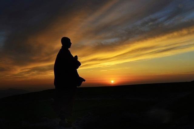 贪吃众生肉，伤身而死