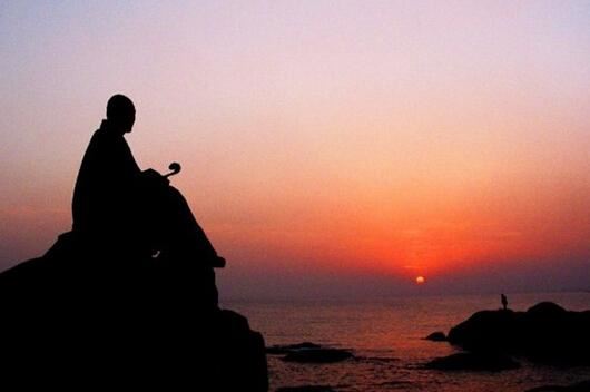 为何佛祖有头发而和尚都剃光头？答案在这！