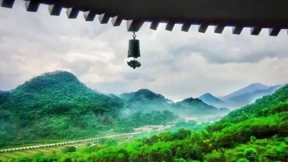 观音菩萨现身说佛法的故事