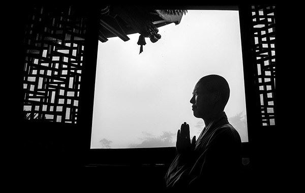 佛教如何看待神通，异能等问题？