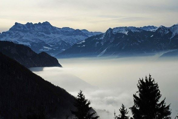 明海法师：上供下施的意义有哪些？