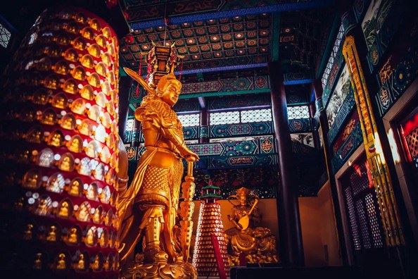 众生为什么见不到十方诸佛菩萨？