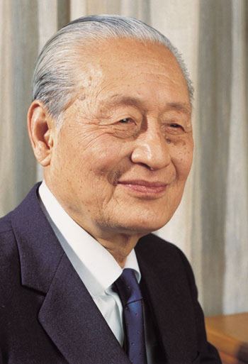 净土法门：已经信佛的人，读经比听经重要