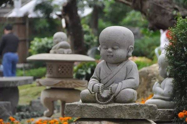 出自昆明莲花精舍的一位现代女性大成就者