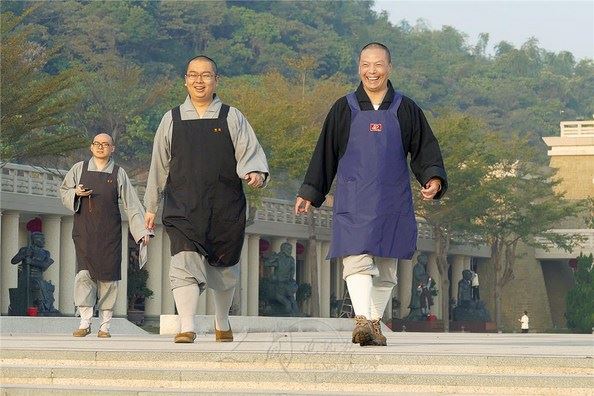 上班族如何做功德？