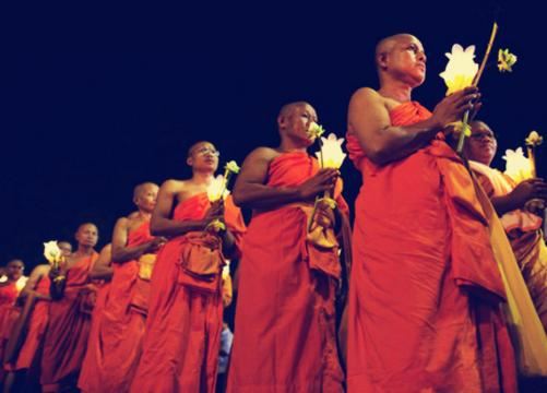 不要被名闻利养害了，他是修行的重大障碍