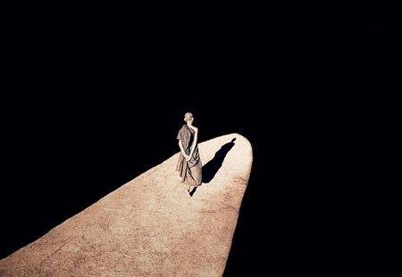 怎么解释佛教的因果在佛教的发展历史有哪些？