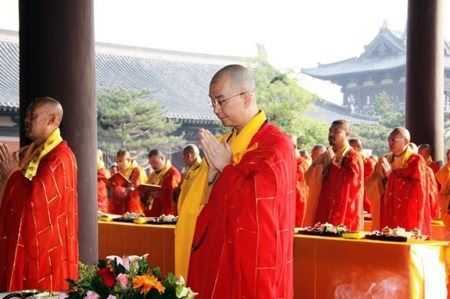 春节期间应该如何如理如法的礼佛烧香？