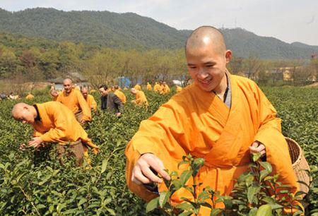 戒色才能拥有强大的生命力，事业闯出一番天地