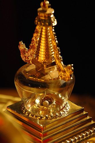 佛教徒出家为什么要剃发？