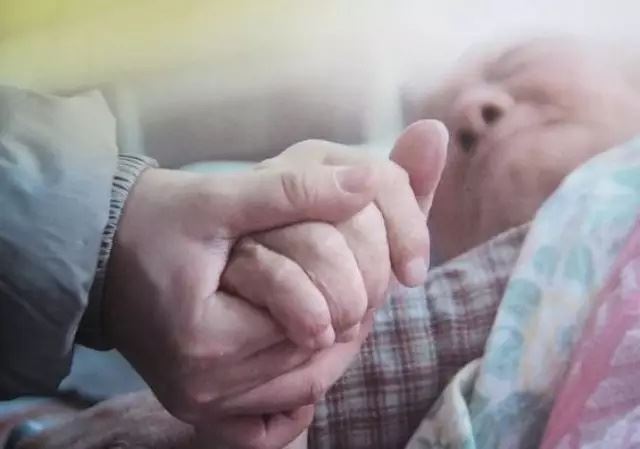 【净土百问】怎样掌握给亡者进行助念开示的时间？