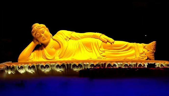 行住坐卧都不离上师三宝的光明