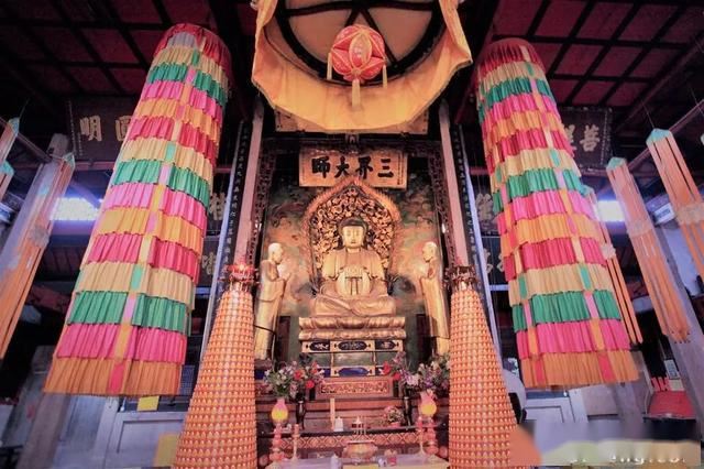 你可能不知道：庙里的佛像为啥不让拍照？