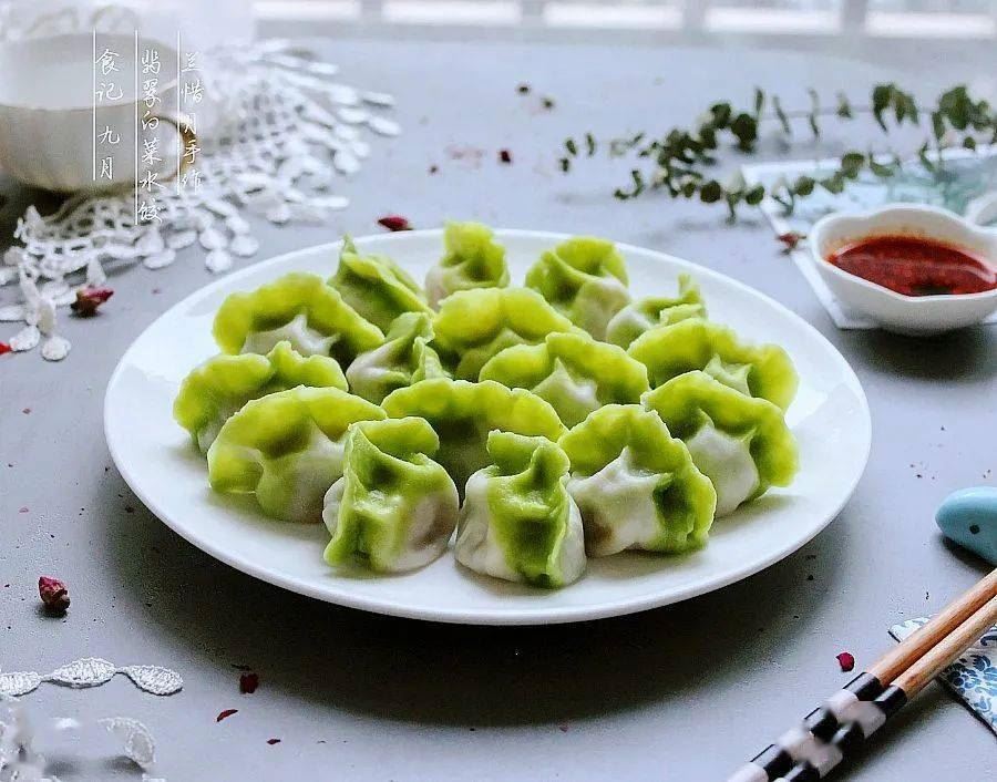 一家大隐于市的“素食自助餐厅”每天都是座无虚席！