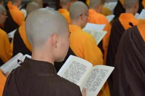 念佛这样回向，功德更大，赶快来看看！