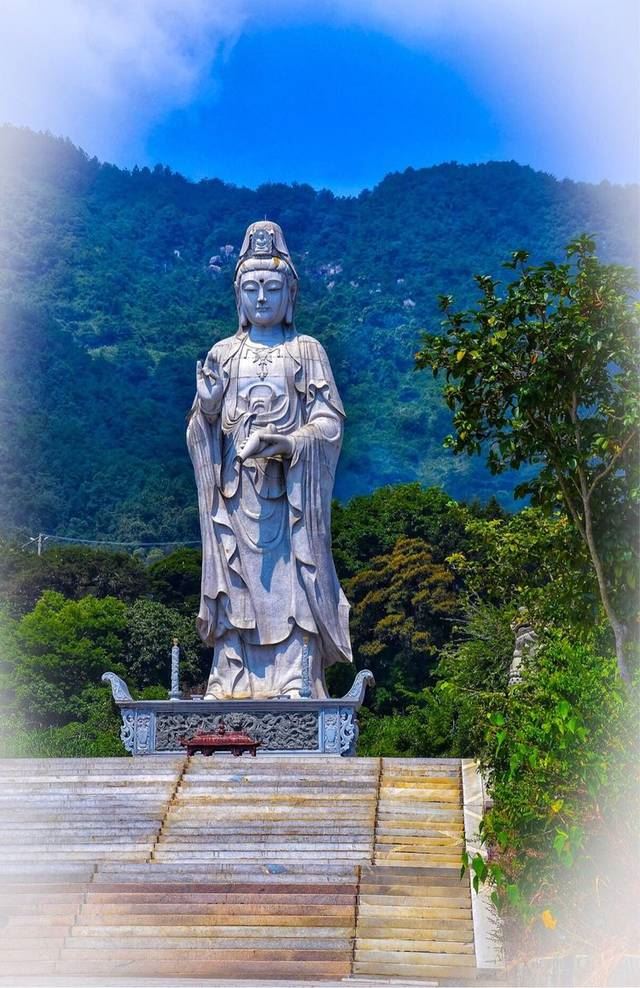 石雕地藏王菩萨的名号有什么特殊含义？