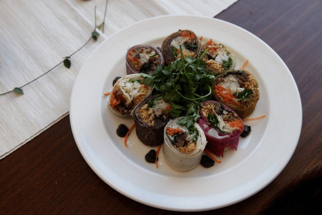 这个小镇的居民全体吃素7天！