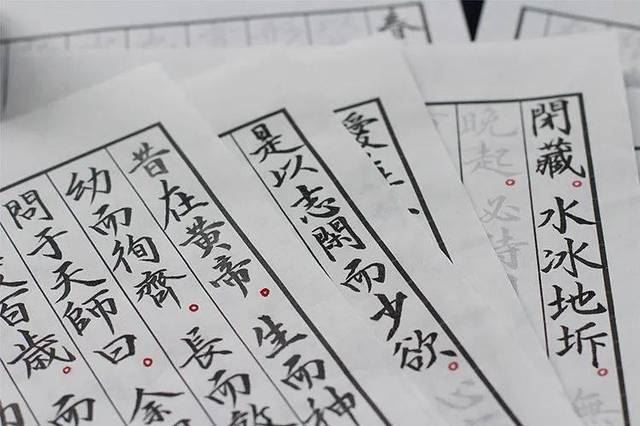 自制纯素披萨，做法简单，味美料足，孩子超爱吃，真是美味极了！