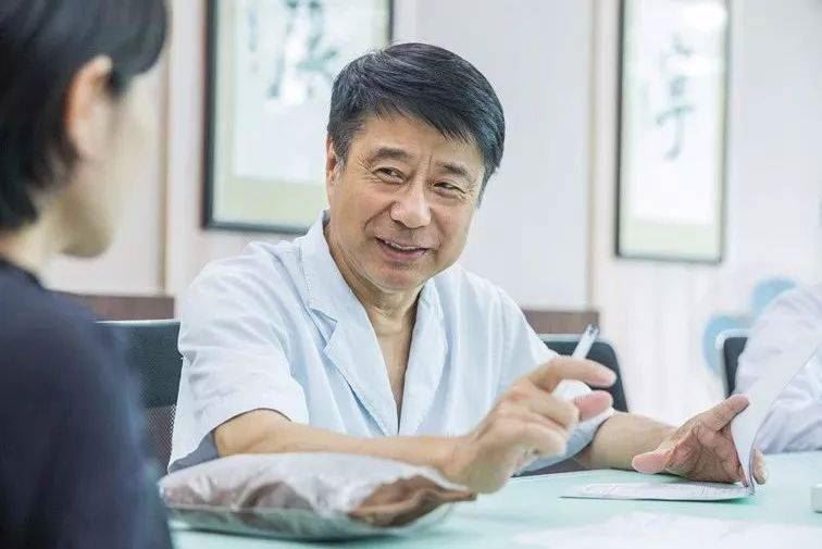 人体自带的消炎穴、消气穴、排毒穴，收藏好以备不时之需！