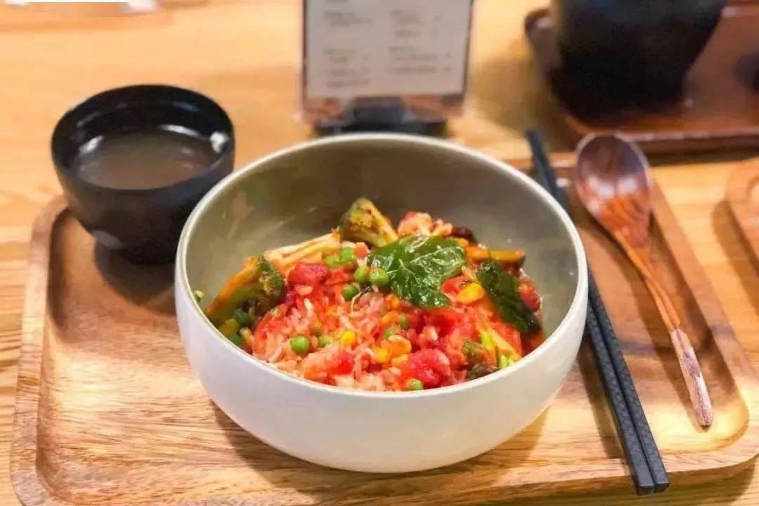 心宽一寸，病退一丈！养生的最高境界，是内心慈悲！