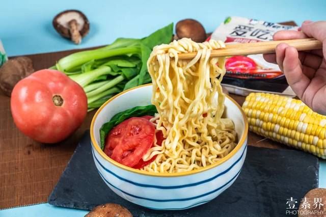 吃素十二年的佛画师，隐居山间只为做一个真实的人！