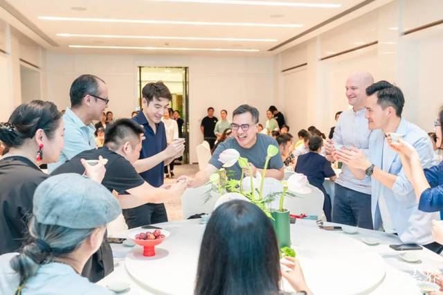 原创没有五辛、没有蛋奶、纯净素！泡面界的“龙头老大”推出「爱吃素」方便面！