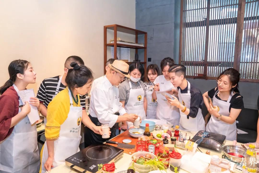 原创是缘分，更是福气！杭州这对新人举办素食宴席庆祝新婚！