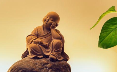 短期出家需要受持哪些戒律？