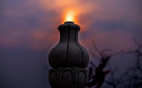 若能随时随地安心安身，便是真正战胜了自己