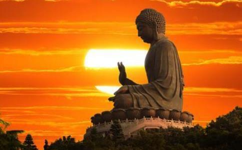 高僧说人不管富贵贫贱都会有忧愁！