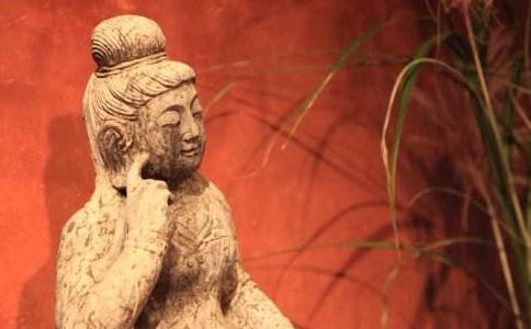 世间苦事无量 佛法是安身立命之善道，能使人离苦得乐