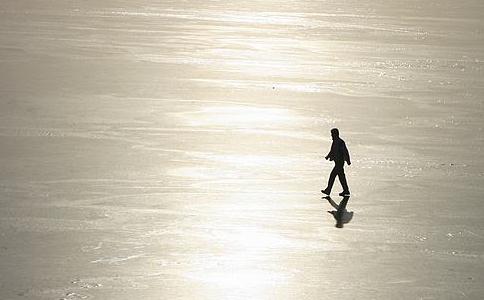 都不过是匆匆过客 没有永远更无永恒