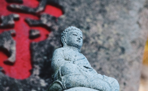 不断欲能否往生？受五戒还可以做肉食吗？