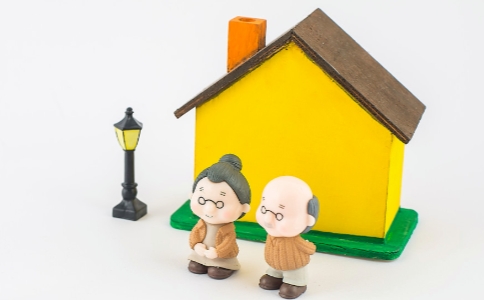 父母靠我养着，什么事都得听我的，有错吗？