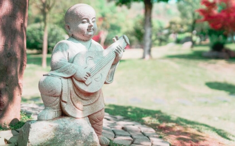 面对缺点，用快乐的心勇敢的面对生活