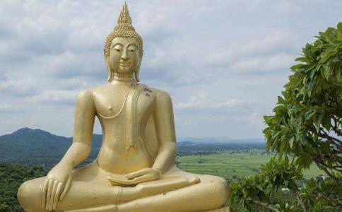 愿每个念佛人今生都能够随一句佛号，达到生命香光庄严！