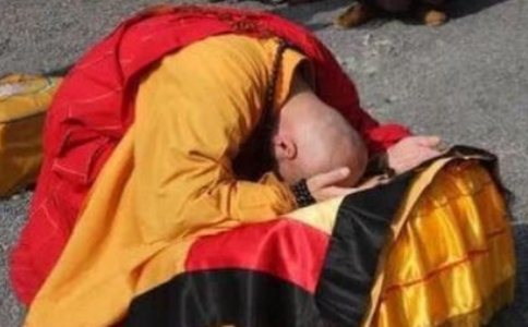 忏悔的种类有“事忏”和“理忏”两种