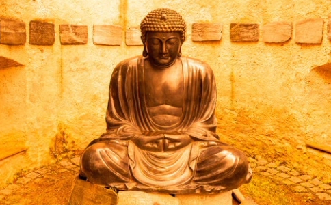 依靠三宝，开启我们本具的佛性光明