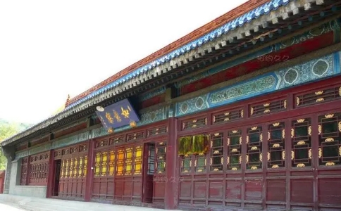 丛林寺院中有养病的场所吗？有哪些设备？