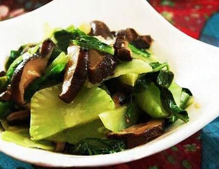 鲜美香菇炒青笋 抗癌养生降血压