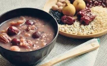 冬季饮食保健，腊八粥帮你祛病疗疾