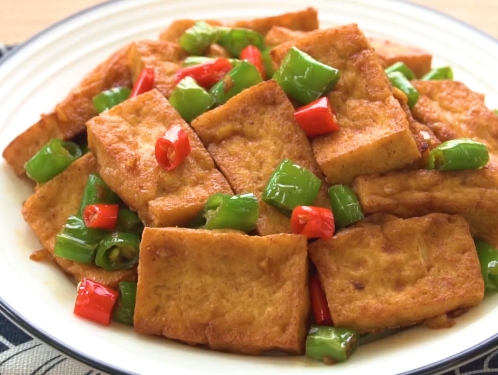线椒炒豆腐的家常做法