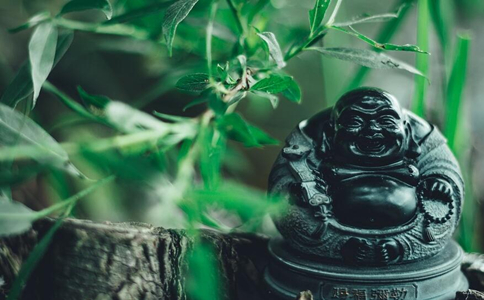 在家信佛有禁忌吗？