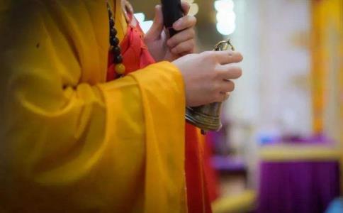 无论是出家还是出家都不能要求过高