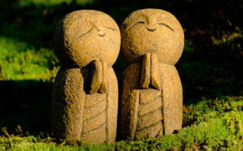 平时不念佛，临终前念佛能往生吗？