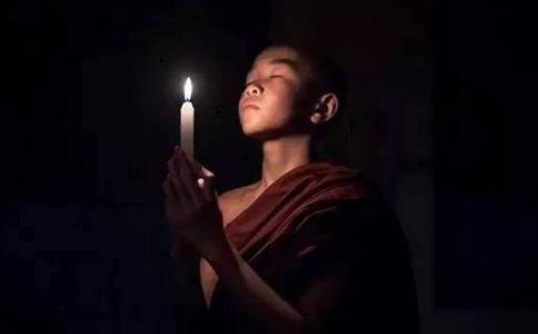 达真堪布：变鬼神为护法  与众生结善缘