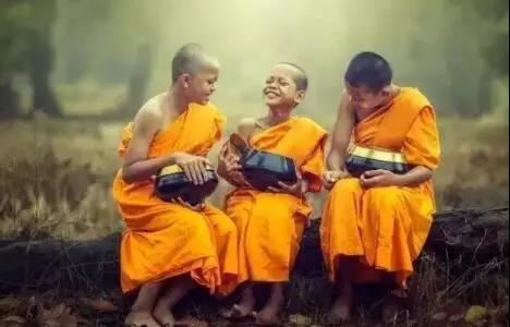 贫妇身贫心不贫，扫佛精舍证得道果