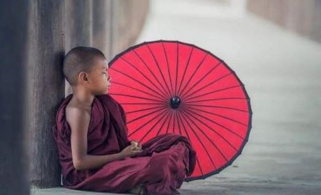 一个人真正走进宗教情怀的时候，宗教就消失了